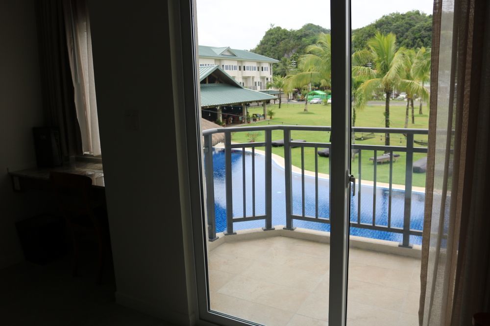 Cove Resort Palau Koror Exteriör bild