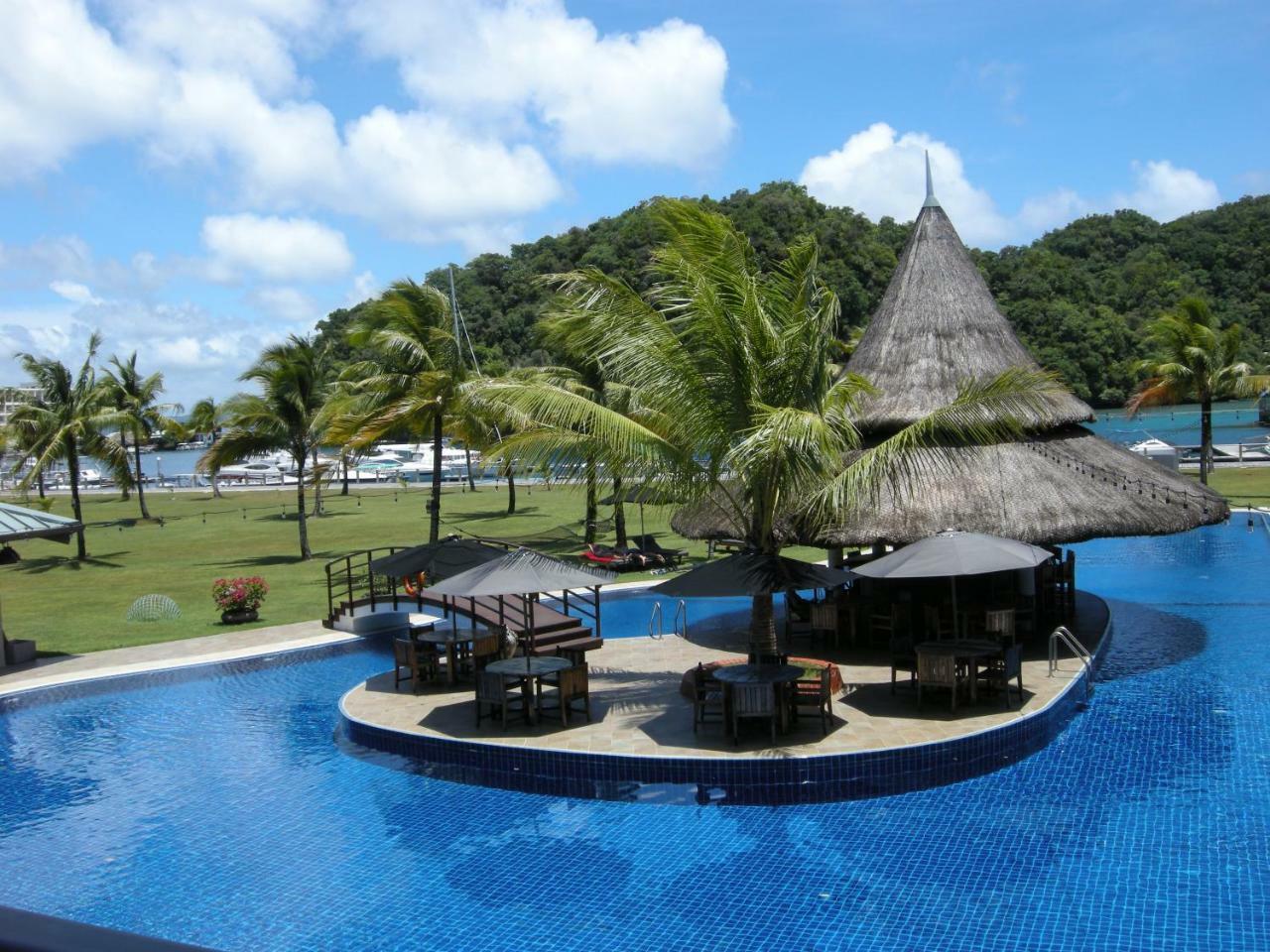 Cove Resort Palau Koror Exteriör bild